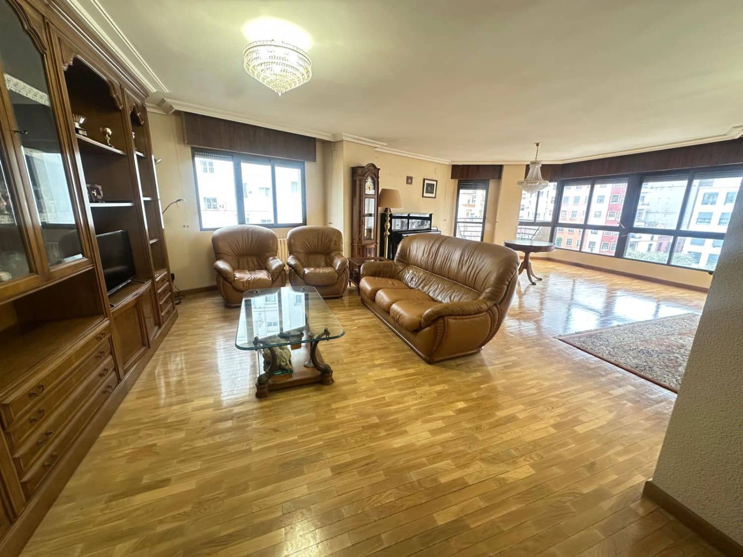 4 soveværelse Lejlighed til salg i Castello de la Plana med garage - € 385.000 (Ref: 8922215)