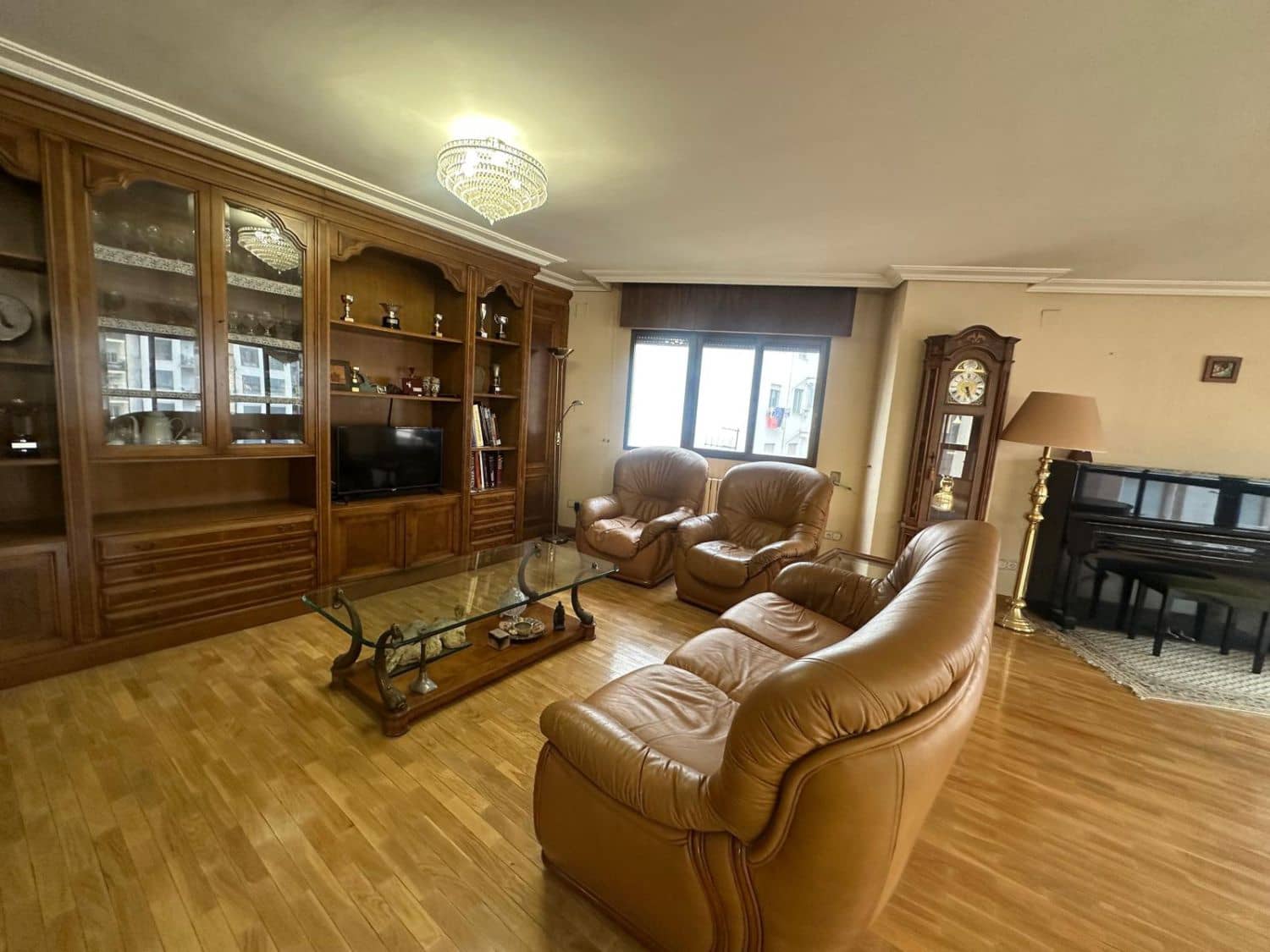 4 soveværelse Lejlighed til salg i Castello de la Plana med garage - € 385.000 (Ref: 8922215)