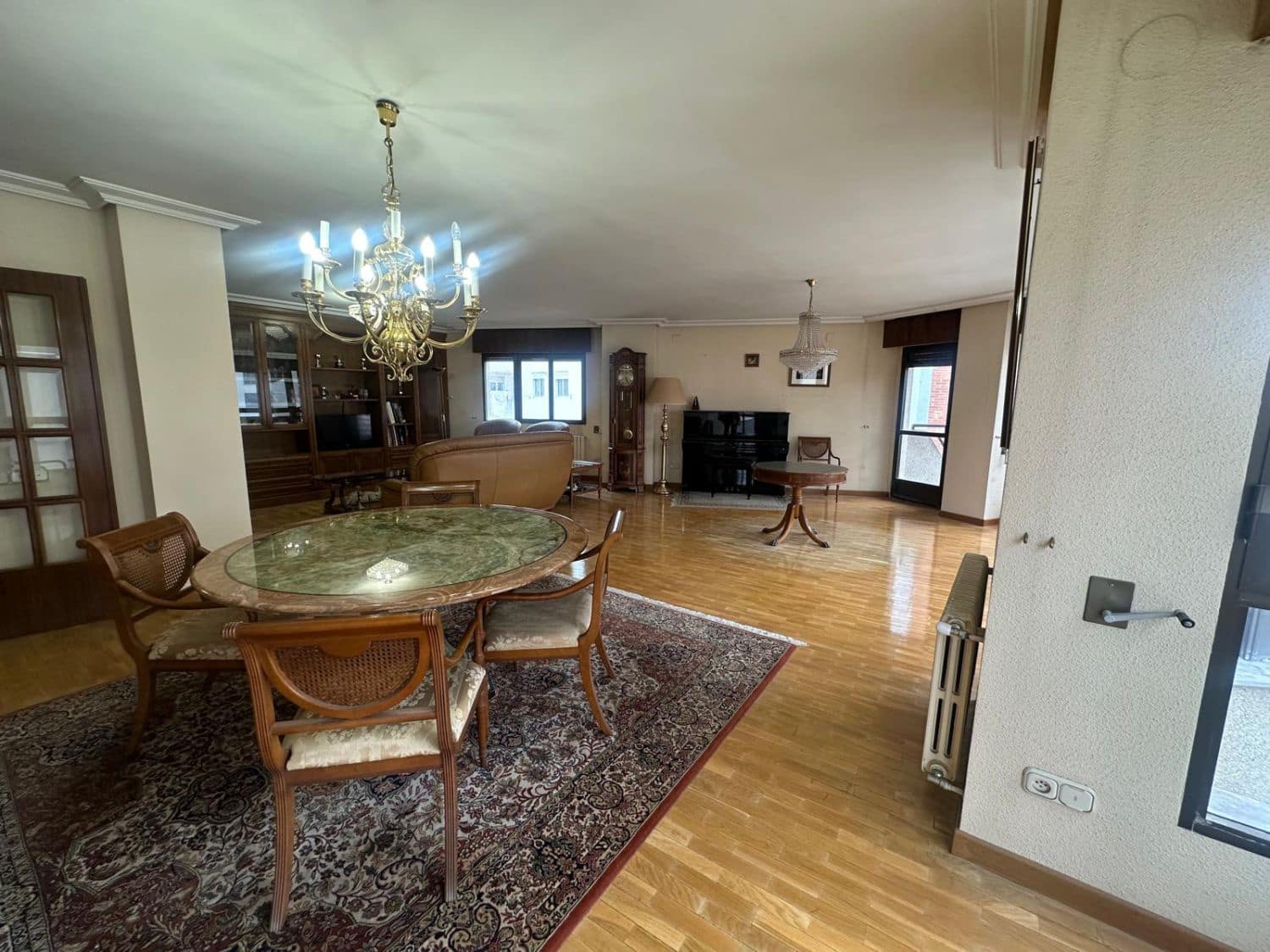 4 soveværelse Lejlighed til salg i Castello de la Plana med garage - € 385.000 (Ref: 8922215)