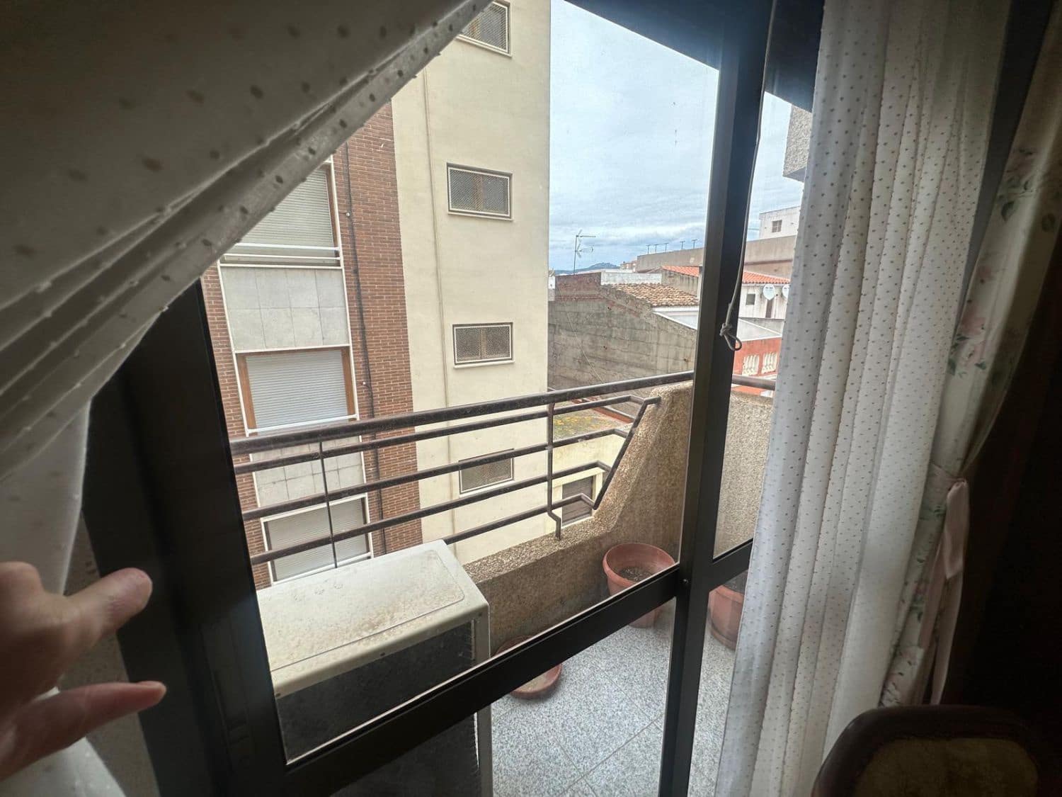 4 soveværelse Lejlighed til salg i Castello de la Plana med garage - € 385.000 (Ref: 8922215)