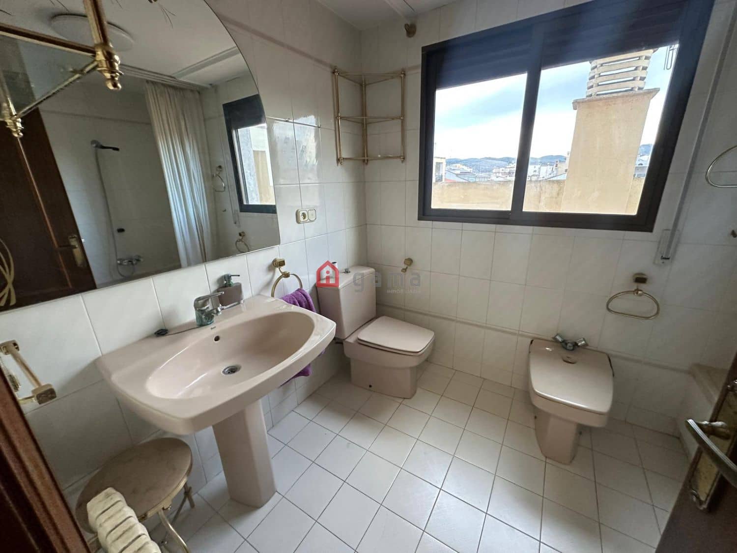 4 bedroom Flat for sale in Castello de la Plana with garage - € 385,000 (Ref: 8922215)