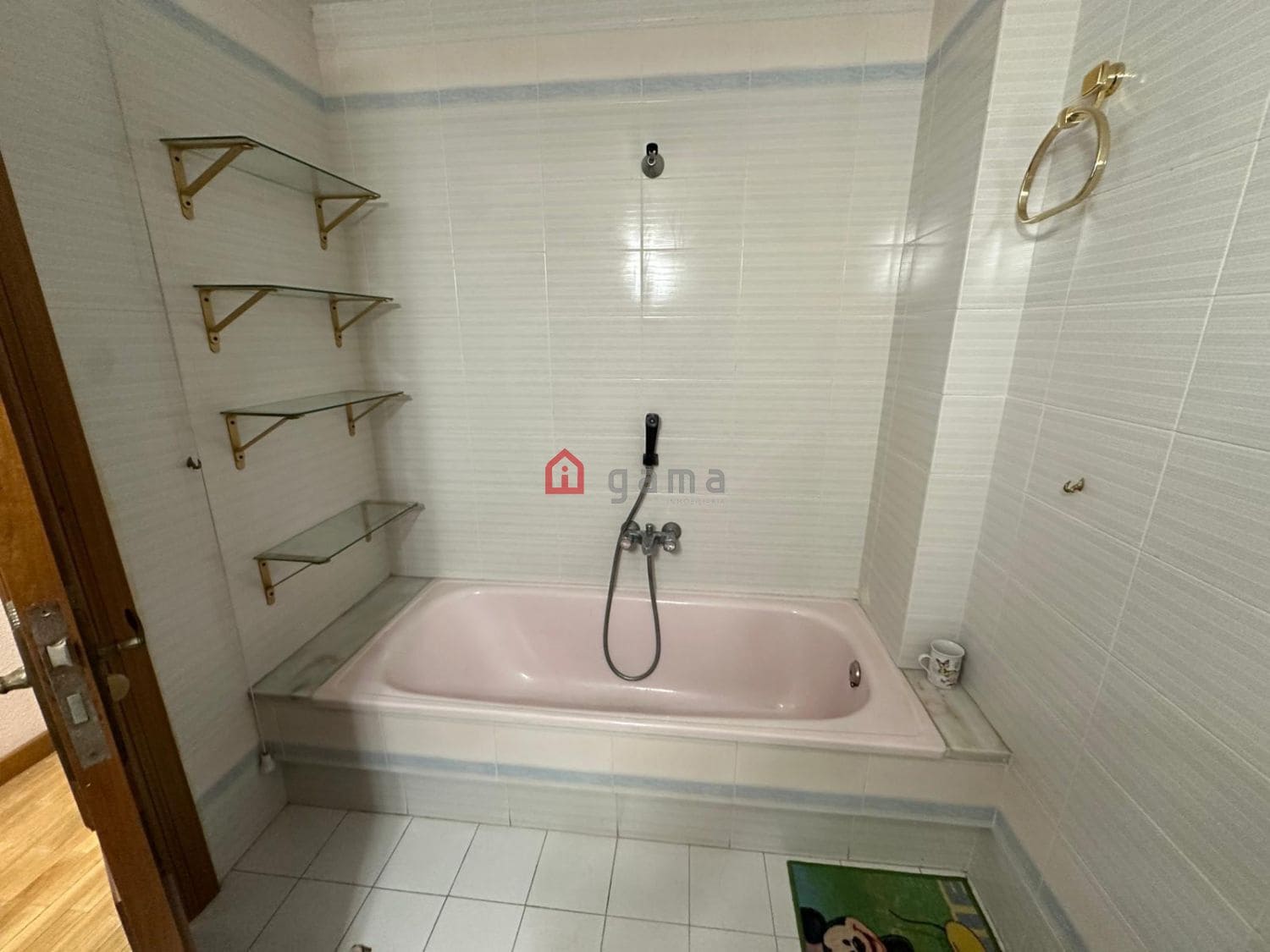 4 bedroom Flat for sale in Castello de la Plana with garage - € 385,000 (Ref: 8922215)