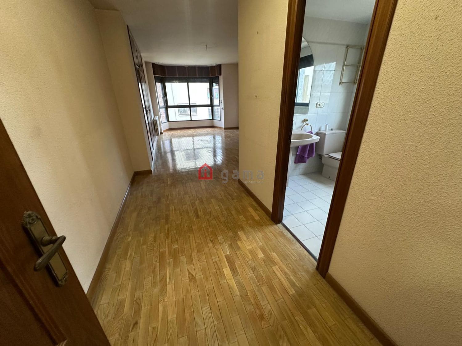 4 bedroom Flat for sale in Castello de la Plana with garage - € 385,000 (Ref: 8922215)