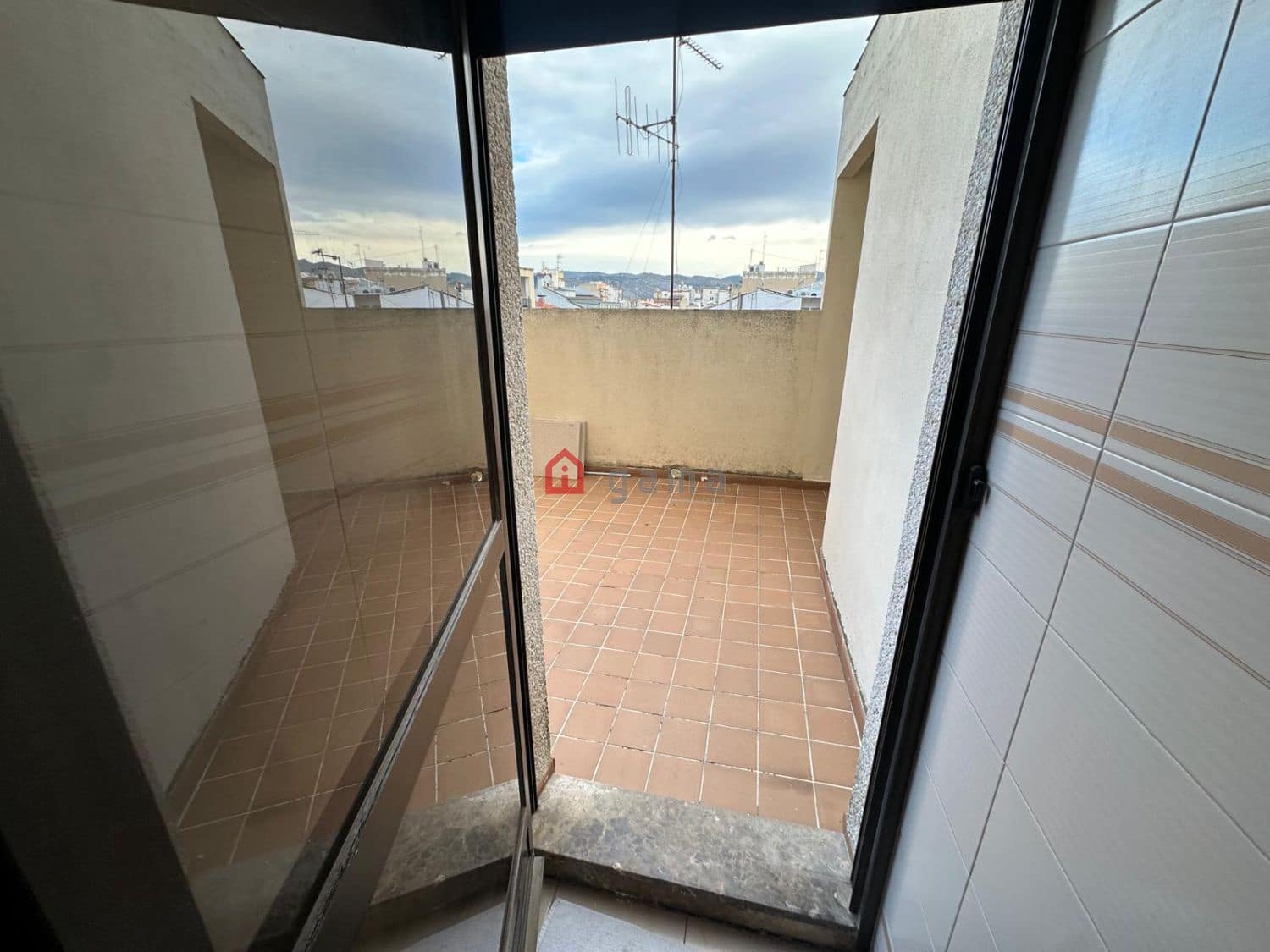 4 bedroom Flat for sale in Castello de la Plana with garage - € 385,000 (Ref: 8922215)