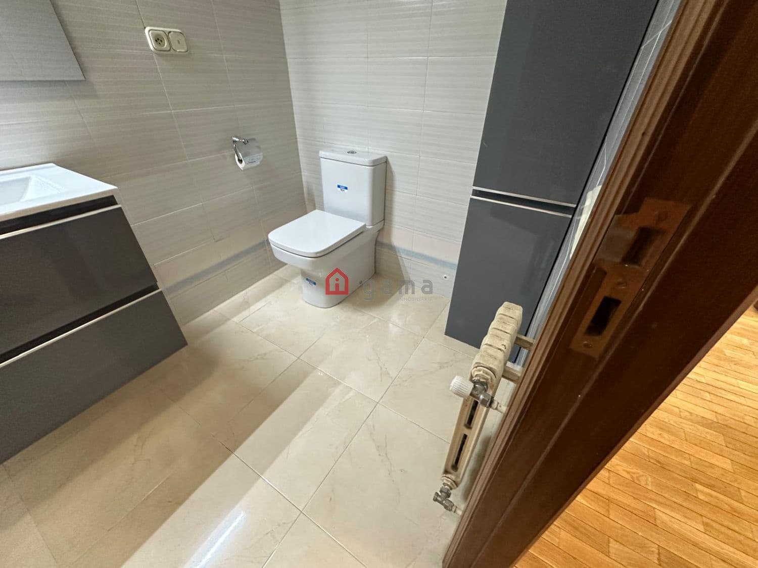 4 bedroom Flat for sale in Castello de la Plana with garage - € 385,000 (Ref: 8922215)