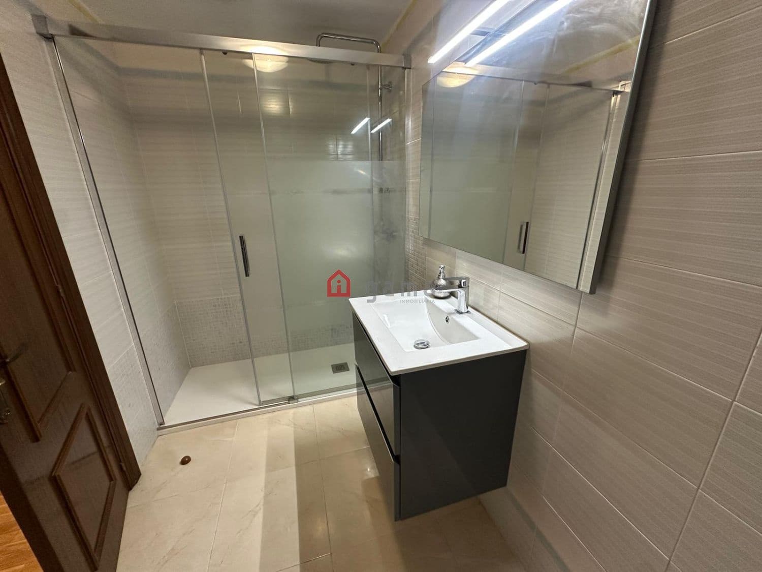 4 bedroom Flat for sale in Castello de la Plana with garage - € 385,000 (Ref: 8922215)