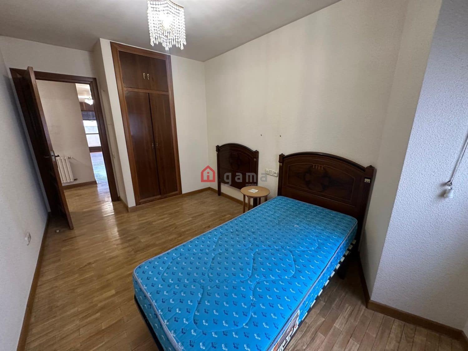 4 bedroom Flat for sale in Castello de la Plana with garage - € 385,000 (Ref: 8922215)