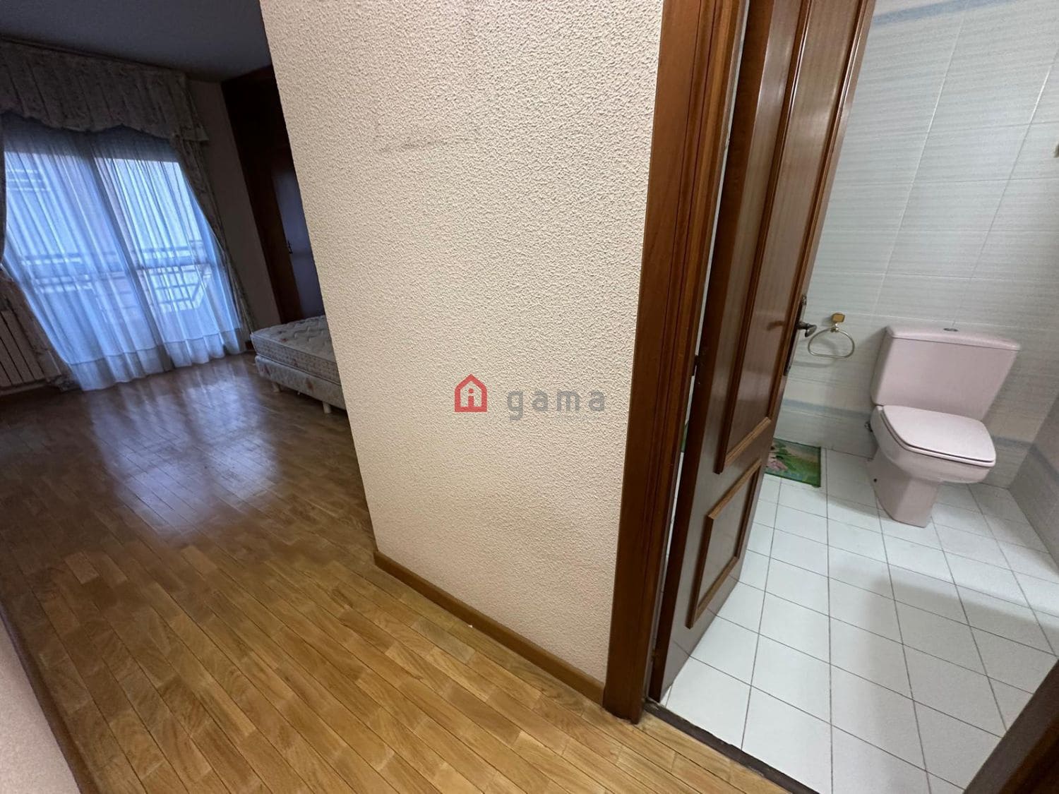 4 bedroom Flat for sale in Castello de la Plana with garage - € 385,000 (Ref: 8922215)