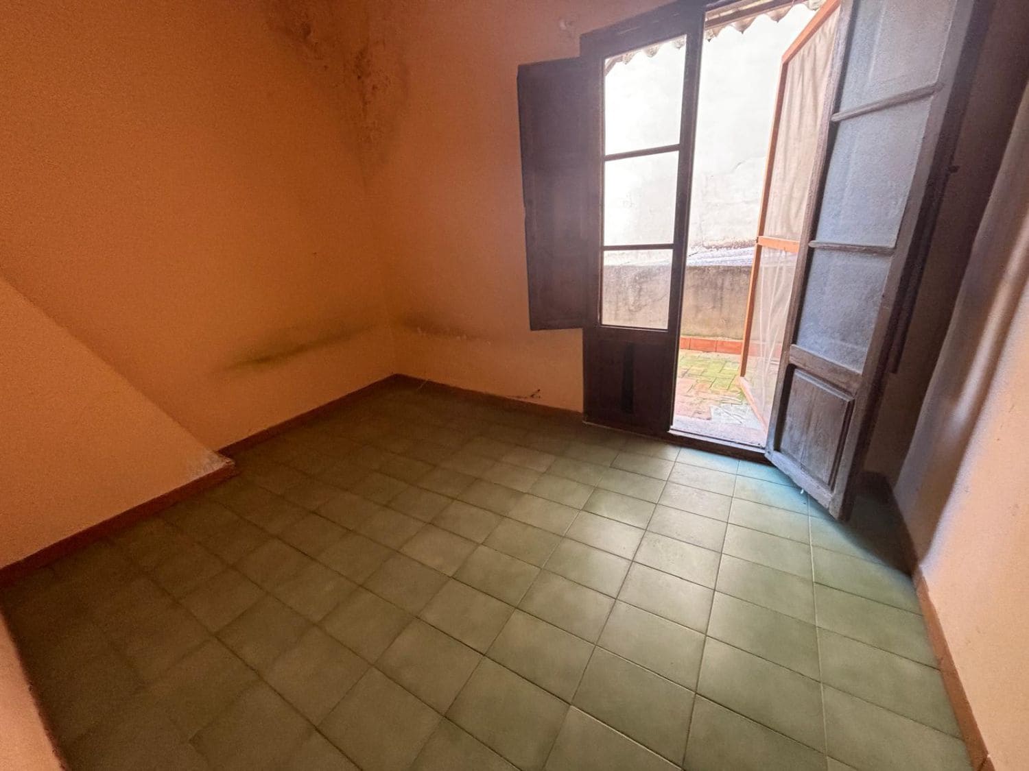 4 slaapkamer Huis te koop in Nules - € 135.000 (Ref: 8947065)