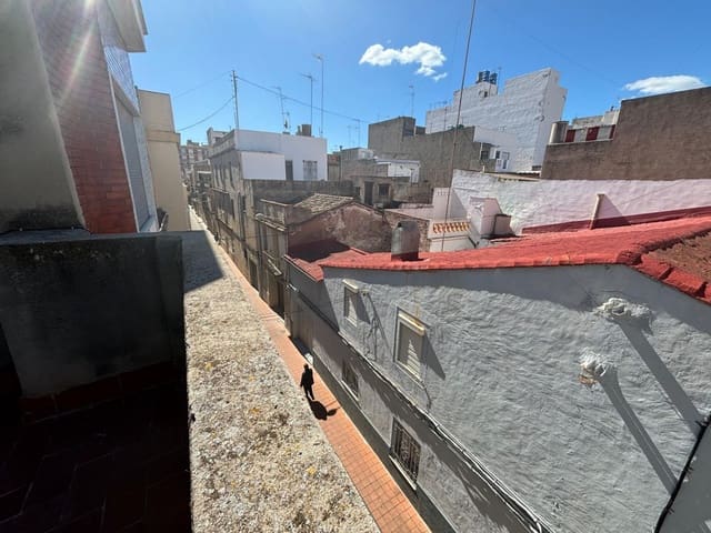 Casa de 4 habitaciones en Nules en venta - 135.000 € (Ref: 8947065)