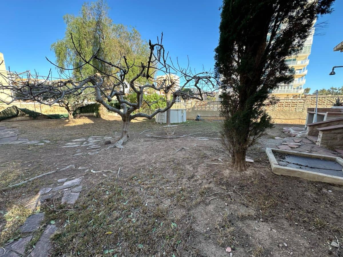 4 soveværelse Semi-Rækkehus til salg i Benicassim med garage - € 1.400.000 (Ref: 8960514)