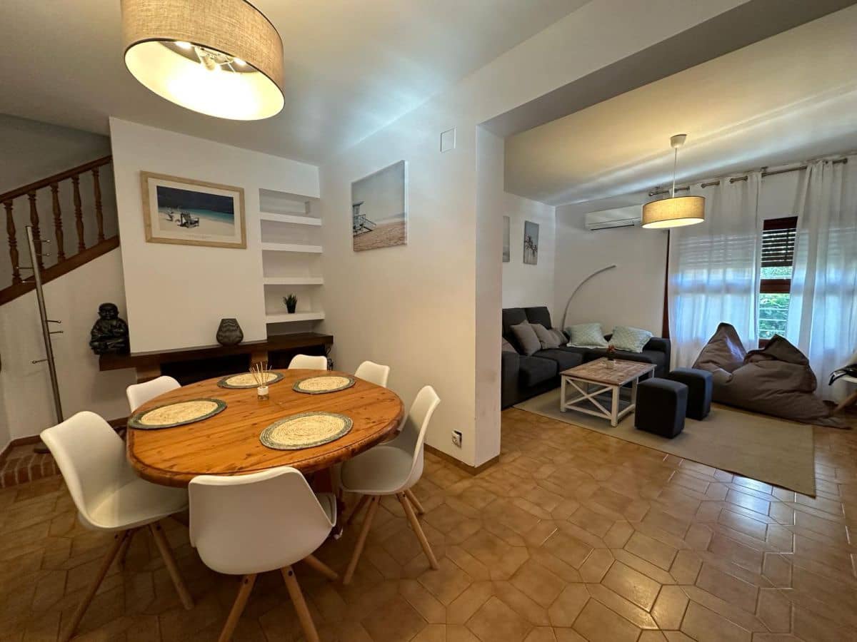 4 soveværelse Semi-Rækkehus til salg i Benicassim med garage - € 1.400.000 (Ref: 8960514)