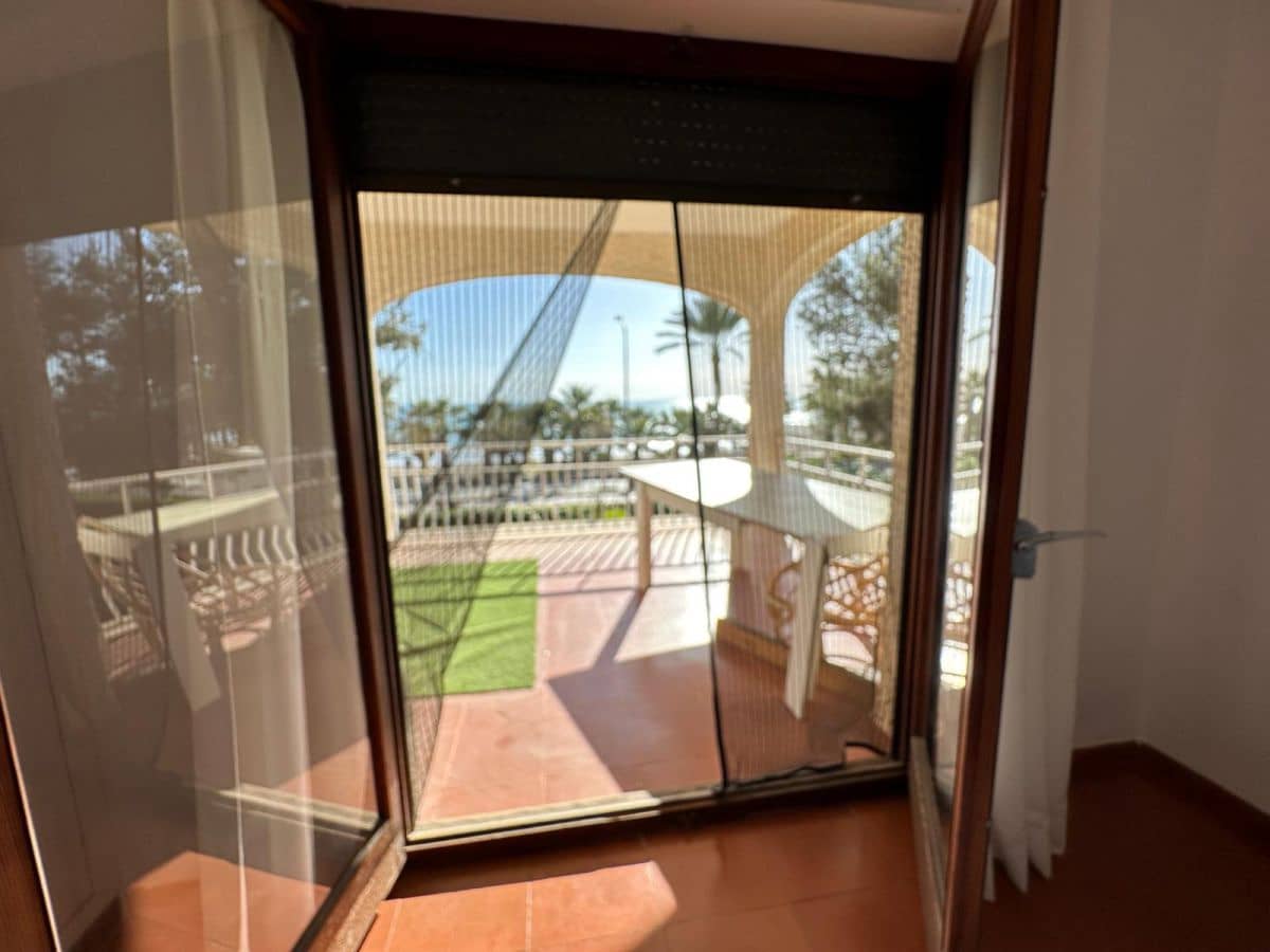 4 soveværelse Semi-Rækkehus til salg i Benicassim med garage - € 1.400.000 (Ref: 8960514)