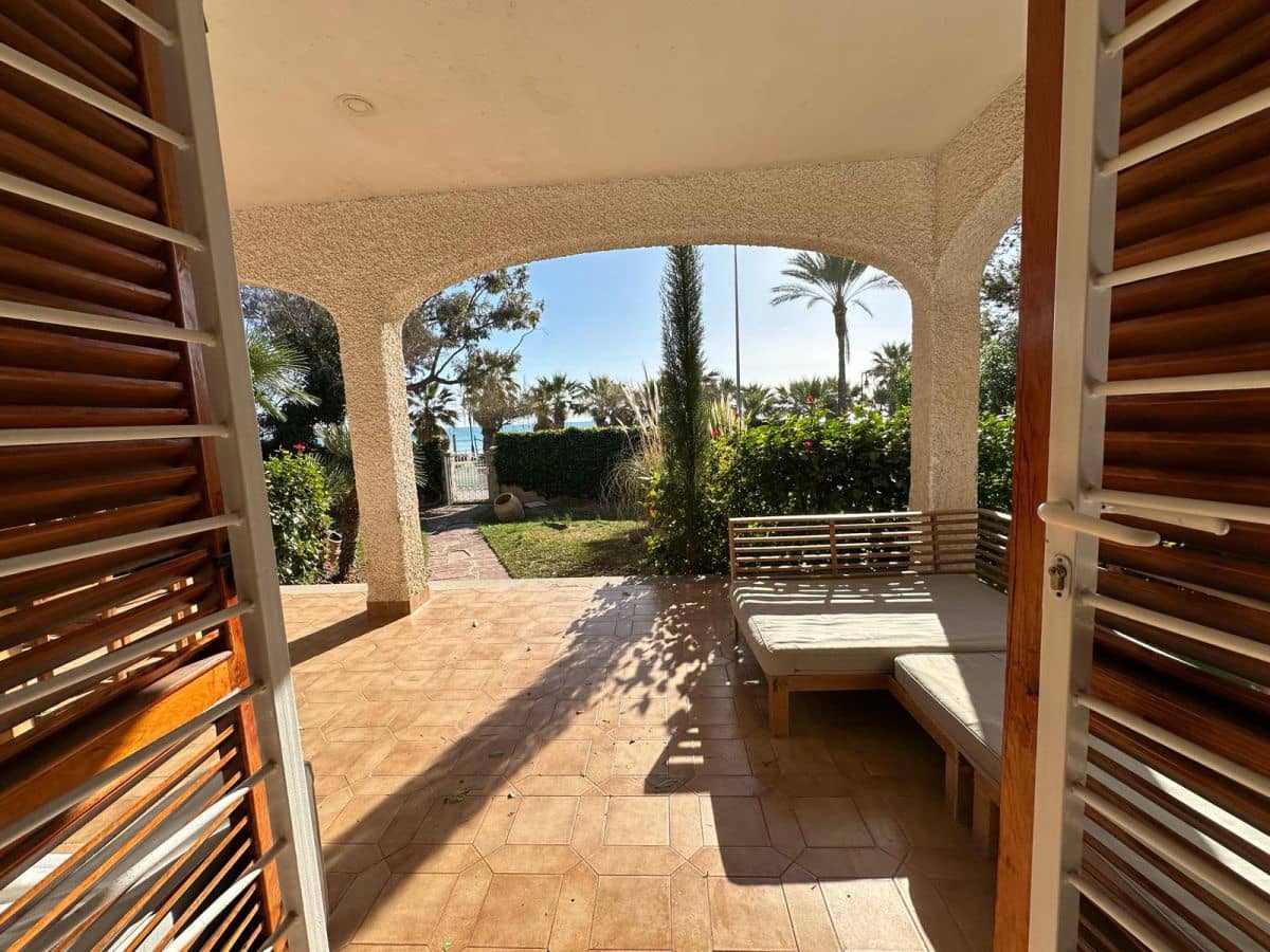 4 soveværelse Semi-Rækkehus til salg i Benicassim med garage - € 1.400.000 (Ref: 8960514)