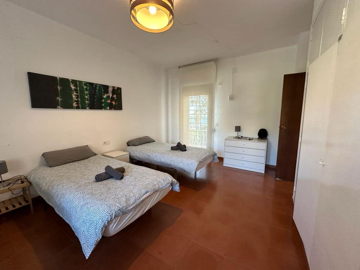 4 soveværelse Semi-Rækkehus til salg i Benicassim med garage - € 1.400.000 (Ref: 8960514)