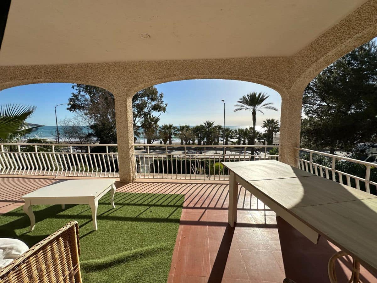 4 soveværelse Semi-Rækkehus til salg i Benicassim med garage - € 1.400.000 (Ref: 8960514)