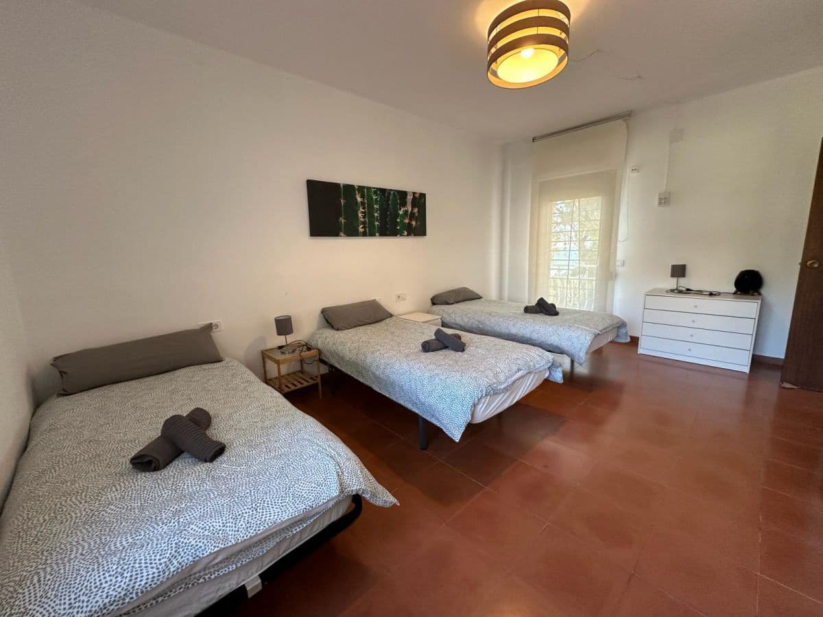 4 soveværelse Semi-Rækkehus til salg i Benicassim med garage - € 1.400.000 (Ref: 8960514)