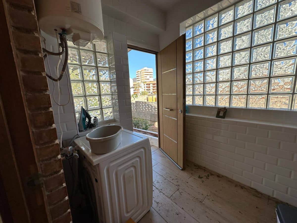 4 soveværelse Semi-Rækkehus til salg i Benicassim med garage - € 1.400.000 (Ref: 8960514)