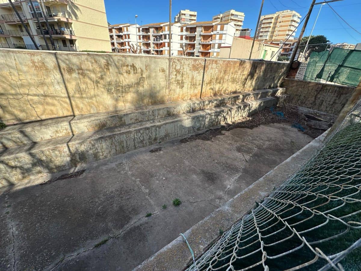 4 soveværelse Semi-Rækkehus til salg i Benicassim med garage - € 1.400.000 (Ref: 8960514)