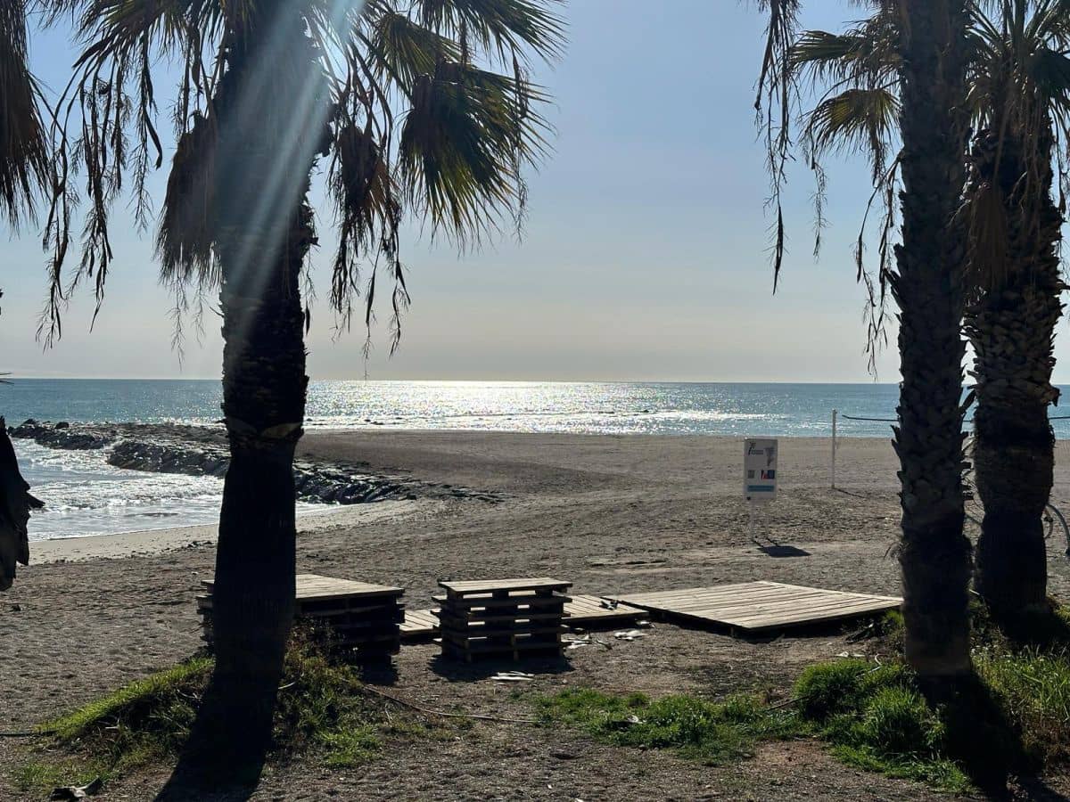 4 soveværelse Semi-Rækkehus til salg i Benicassim med garage - € 1.400.000 (Ref: 8960514)