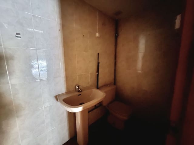 Commercial for sale in Sur, Castelló de la Plana - € 76,000 (Ref: 8983082)