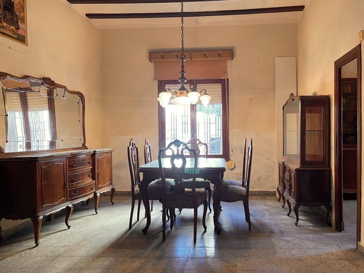 5 soverom Hus til salgs i Nules med garasje - € 220 000 (Ref: 9012937)