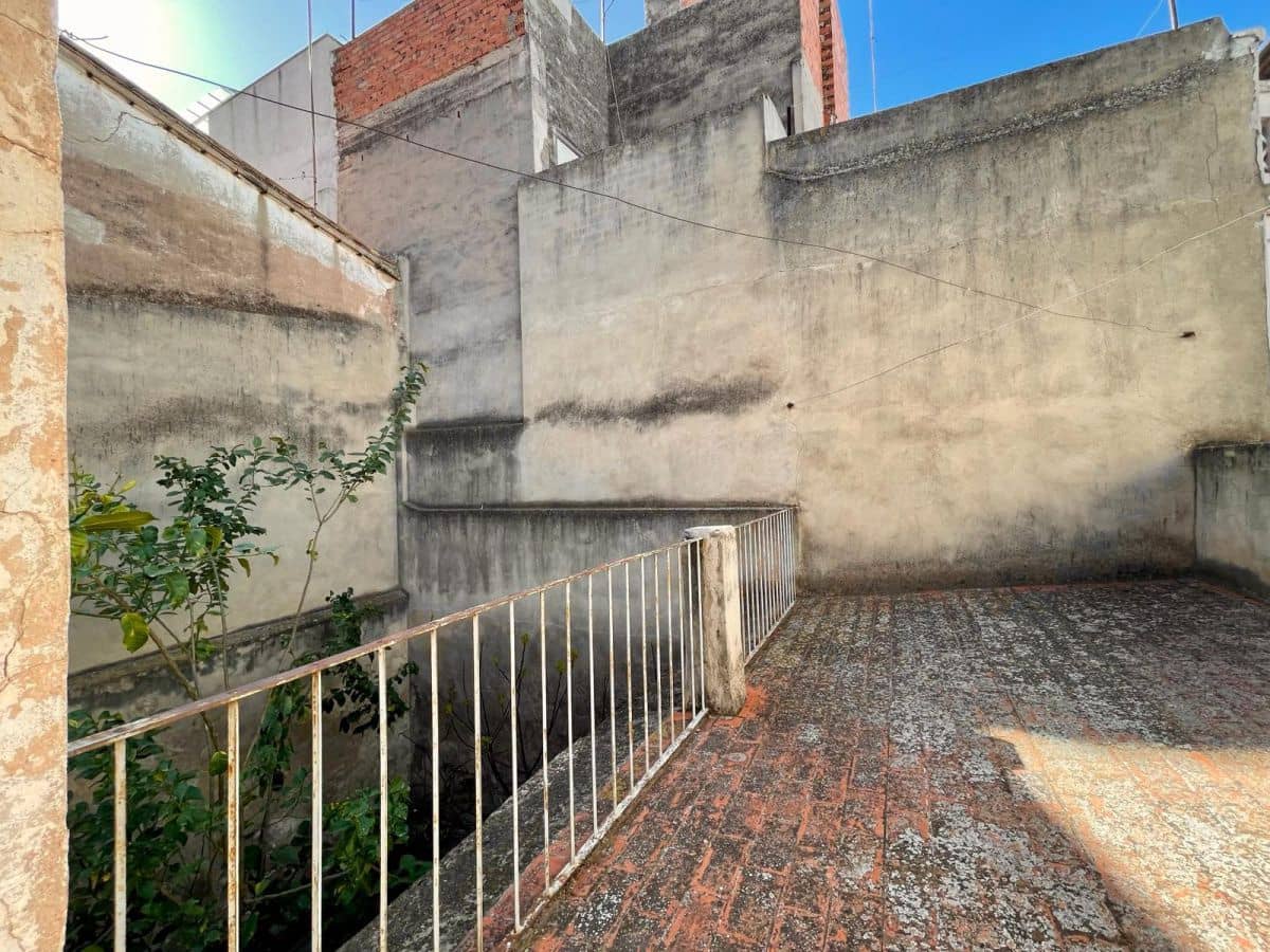 5 soverom Hus til salgs i Nules med garasje - € 220 000 (Ref: 9012937)