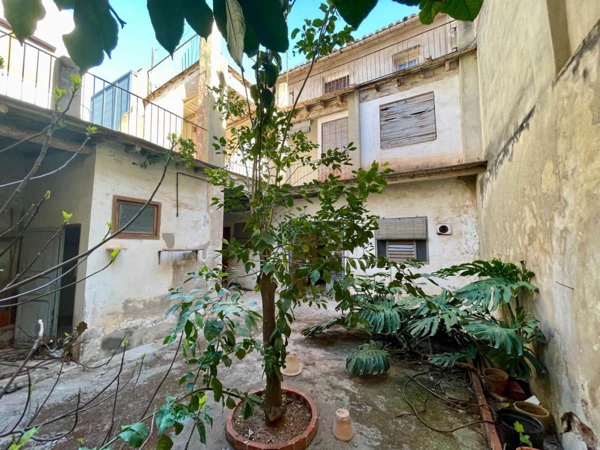 5 soverom Hus til salgs i Nules med garasje - € 220 000 (Ref: 9012937)