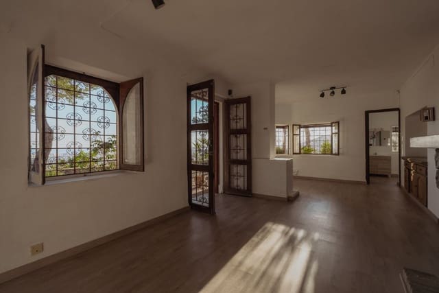 Casa de 6 habitaciones en Benicàssim en venta - 950.000 € (Ref: 9012938)