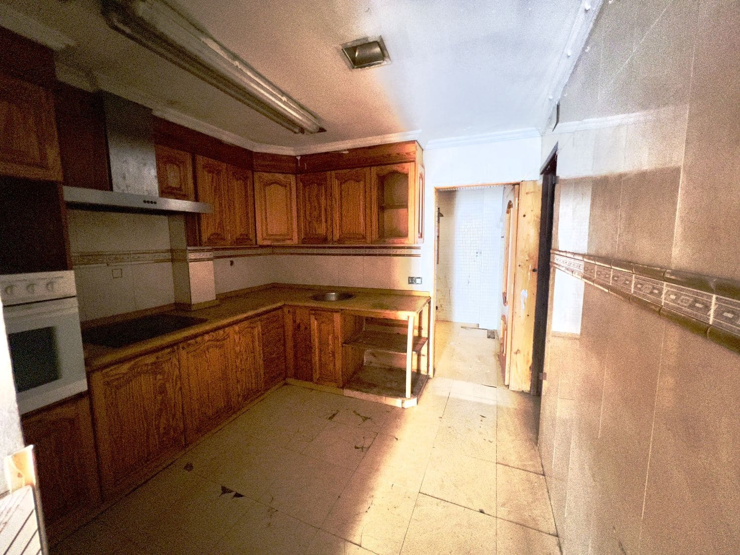 7 bedroom Terraced Villa for sale in Castello de la Plana - € 100,000 (Ref: 9041646)