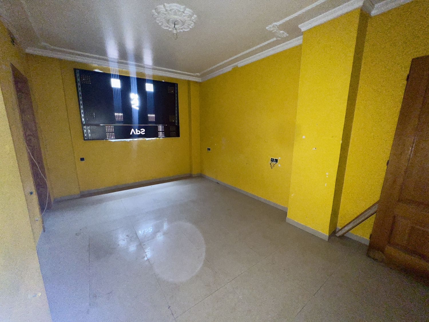 7 bedroom Terraced Villa for sale in Castello de la Plana - € 100,000 (Ref: 9041646)