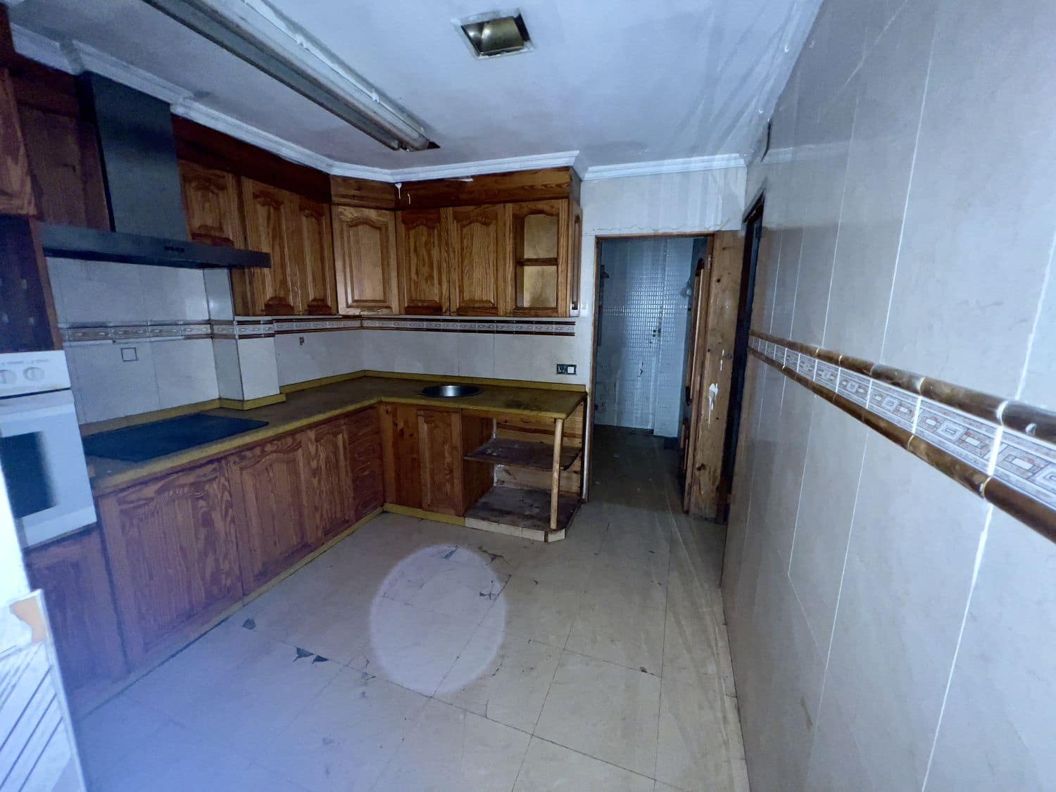 7 bedroom Terraced Villa for sale in Castello de la Plana - € 100,000 (Ref: 9041646)