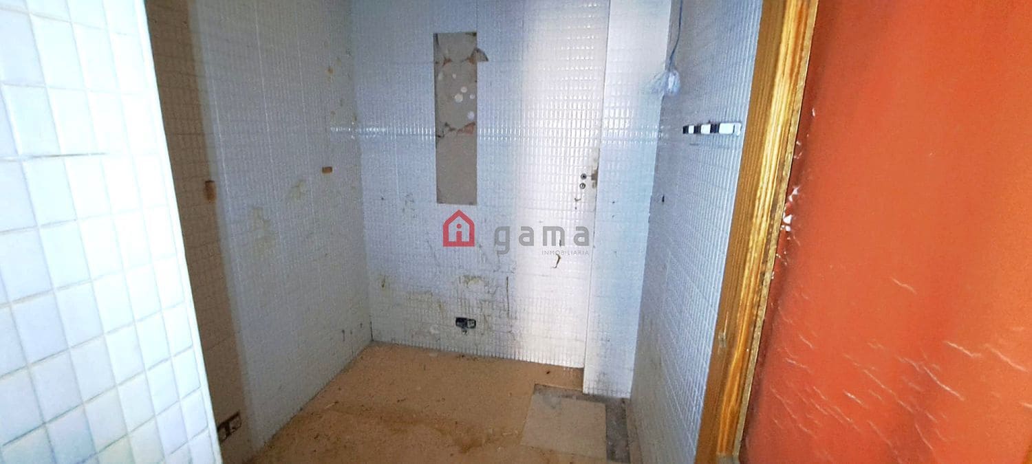 7 bedroom Terraced Villa for sale in Castello de la Plana - € 90,000 (Ref: 9041646)