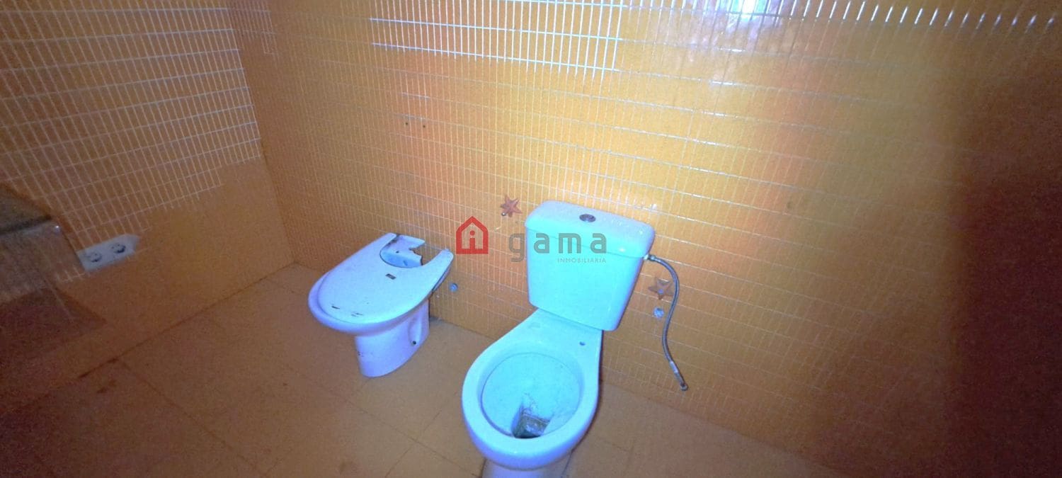 7 bedroom Terraced Villa for sale in Castello de la Plana - € 90,000 (Ref: 9041646)