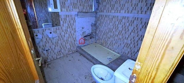 7 sypialnia Dom szeregowy na sprzedaż w Castelló de la Plana - 90 000 € (Ref: 9041646)