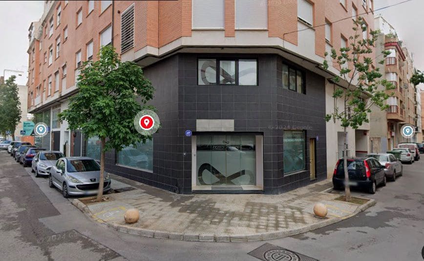 Commerciale in vendita in Castello de la Plana - 138.000 € (Rif: 9041648)