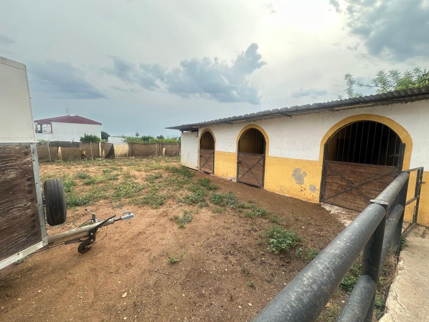 5 soveværelse Semi-Rækkehus til salg i Castello de la Plana med garage - € 299.900 (Ref: 9075343)