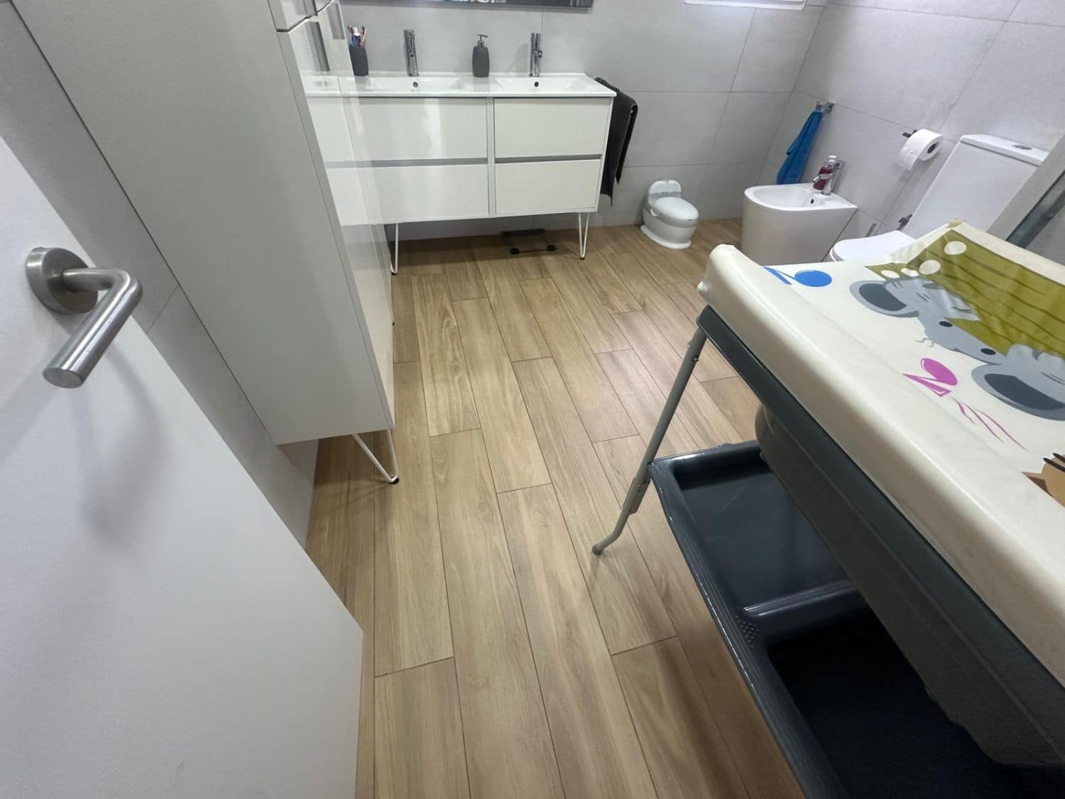 5 soveværelse Semi-Rækkehus til salg i Castello de la Plana med garage - € 299.900 (Ref: 9075343)