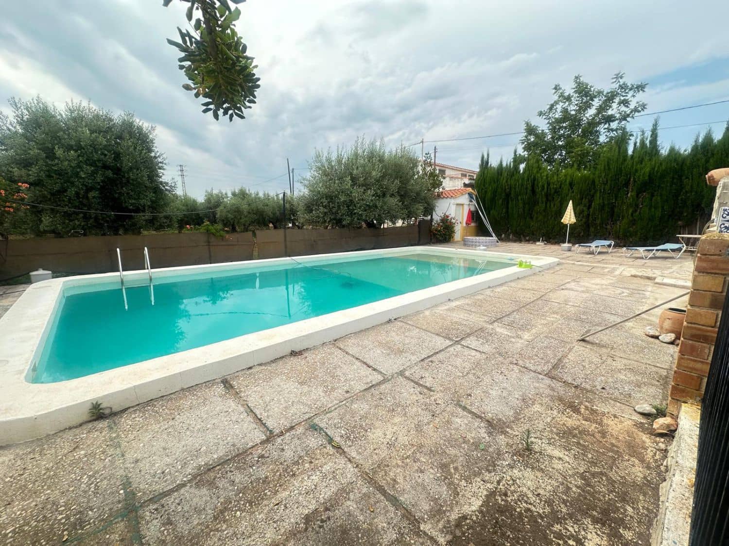 5 soveværelse Semi-Rækkehus til salg i Castello de la Plana med garage - € 299.900 (Ref: 9075343)