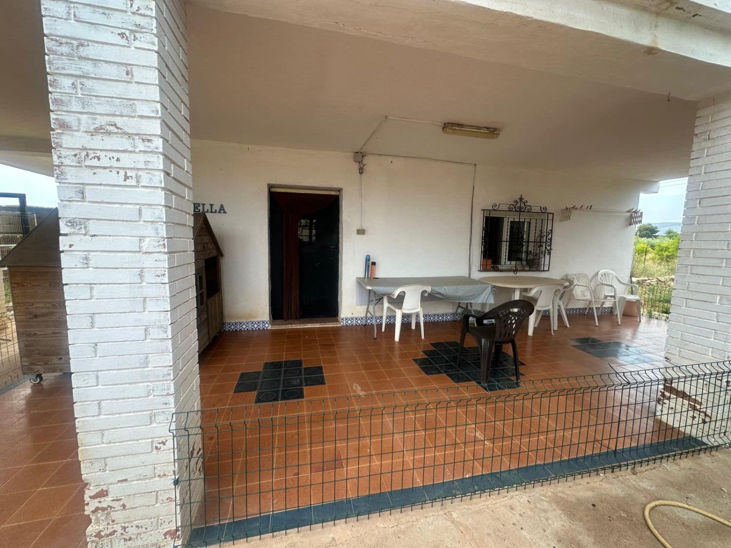 5 soveværelse Semi-Rækkehus til salg i Castello de la Plana med garage - € 299.900 (Ref: 9075343)