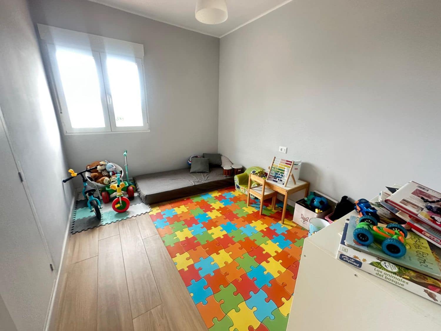 5 soveværelse Semi-Rækkehus til salg i Castello de la Plana med garage - € 299.900 (Ref: 9075343)