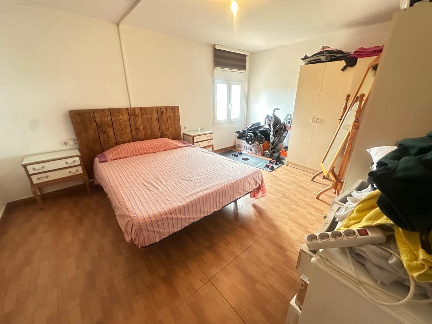 5 soveværelse Semi-Rækkehus til salg i Castello de la Plana med garage - € 299.900 (Ref: 9075343)