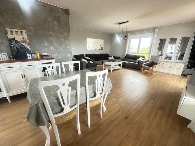 5 makuuhuone Paritalo myytävänä paikassa Oeste, Castelló de la Plana mukana 
autotalli - 299 900 € (Ref: 9075343)