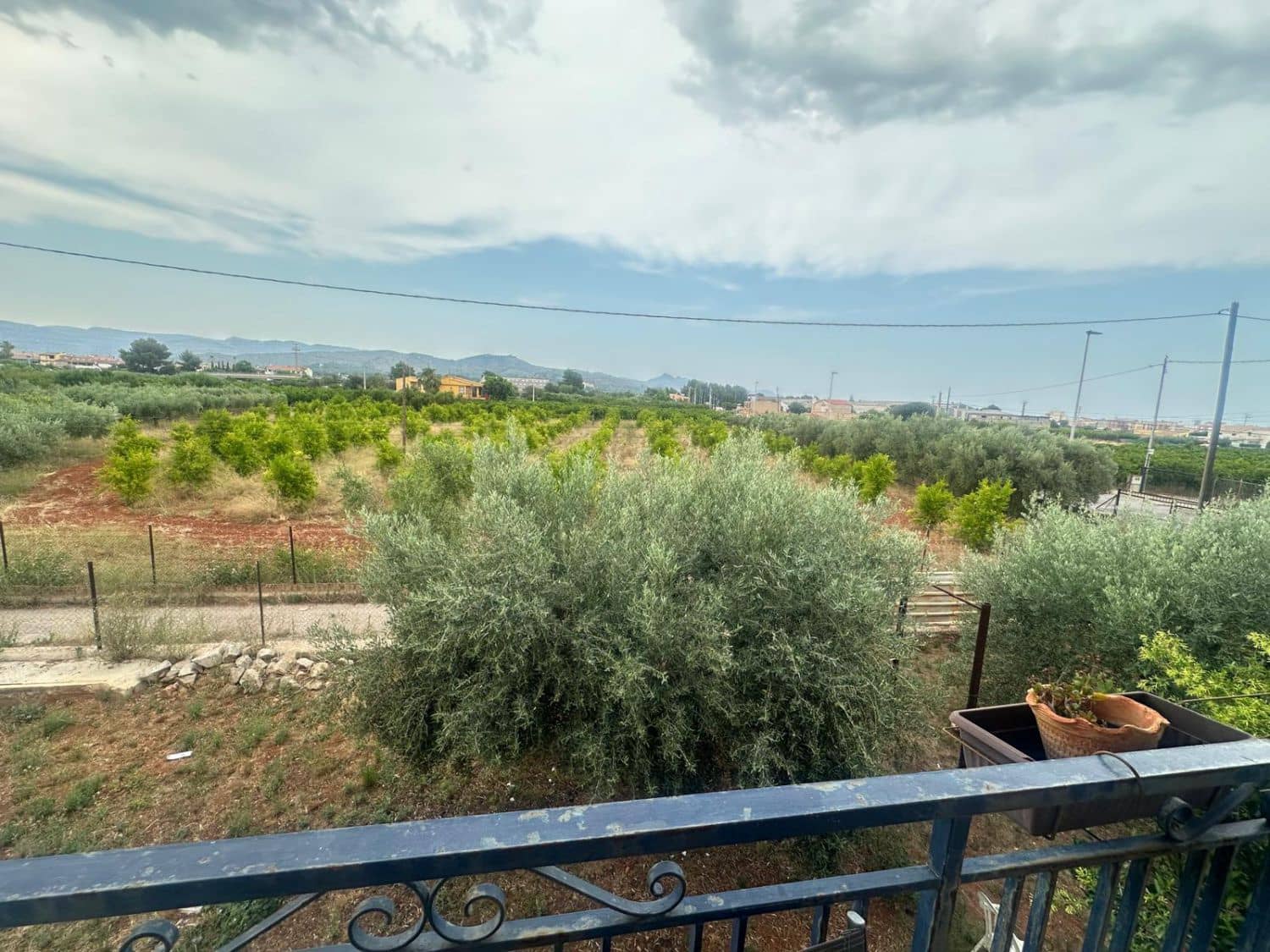 5 soveværelse Semi-Rækkehus til salg i Castello de la Plana med garage - € 299.900 (Ref: 9075343)