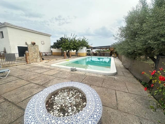 5 makuuhuone Paritalo myytävänä paikassa Oeste, Castelló de la Plana mukana 
autotalli - 299 900 € (Ref: 9075343)