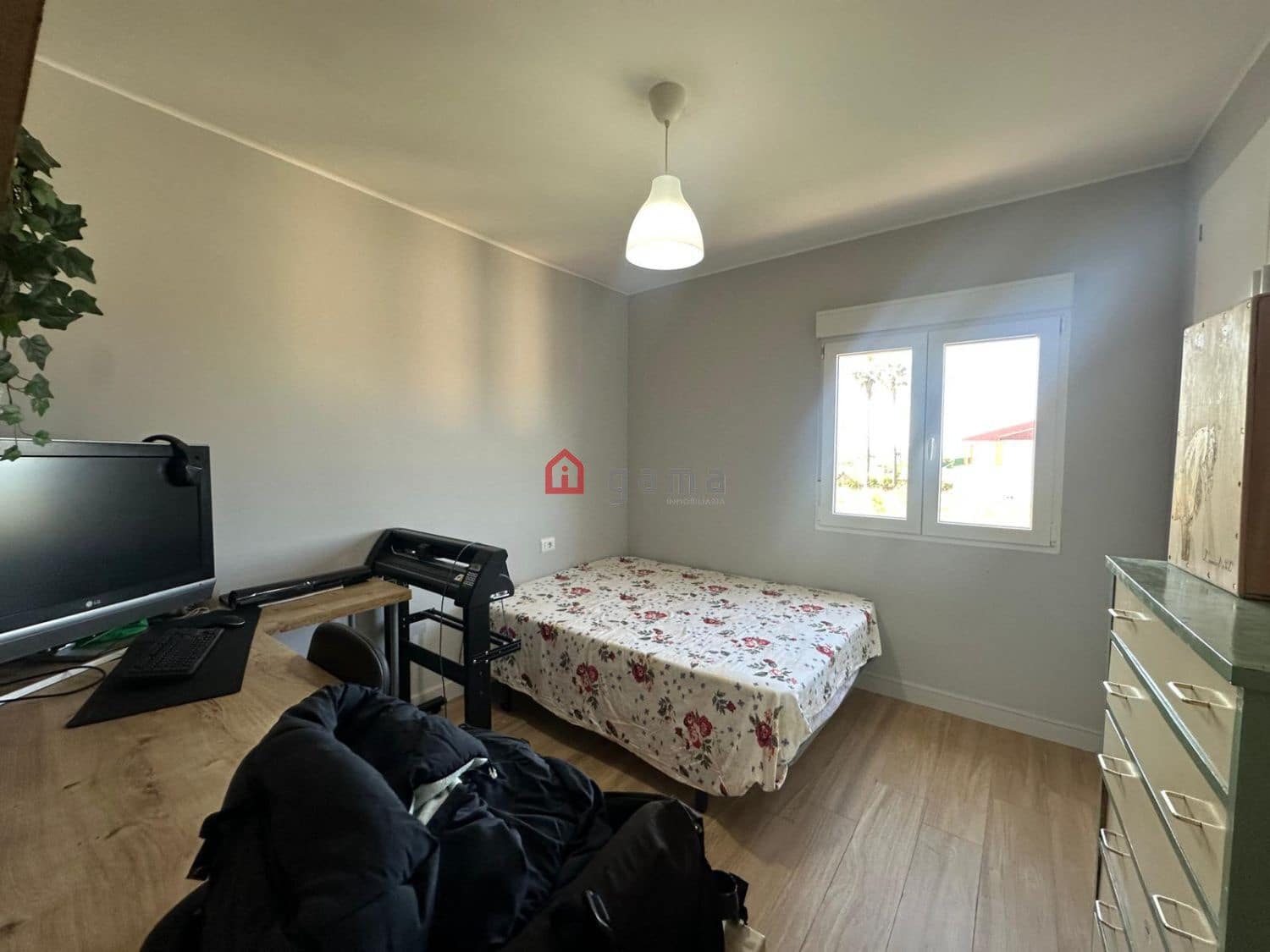 5 soveværelse Semi-Rækkehus til salg i Castello de la Plana med garage - € 299.900 (Ref: 9075343)