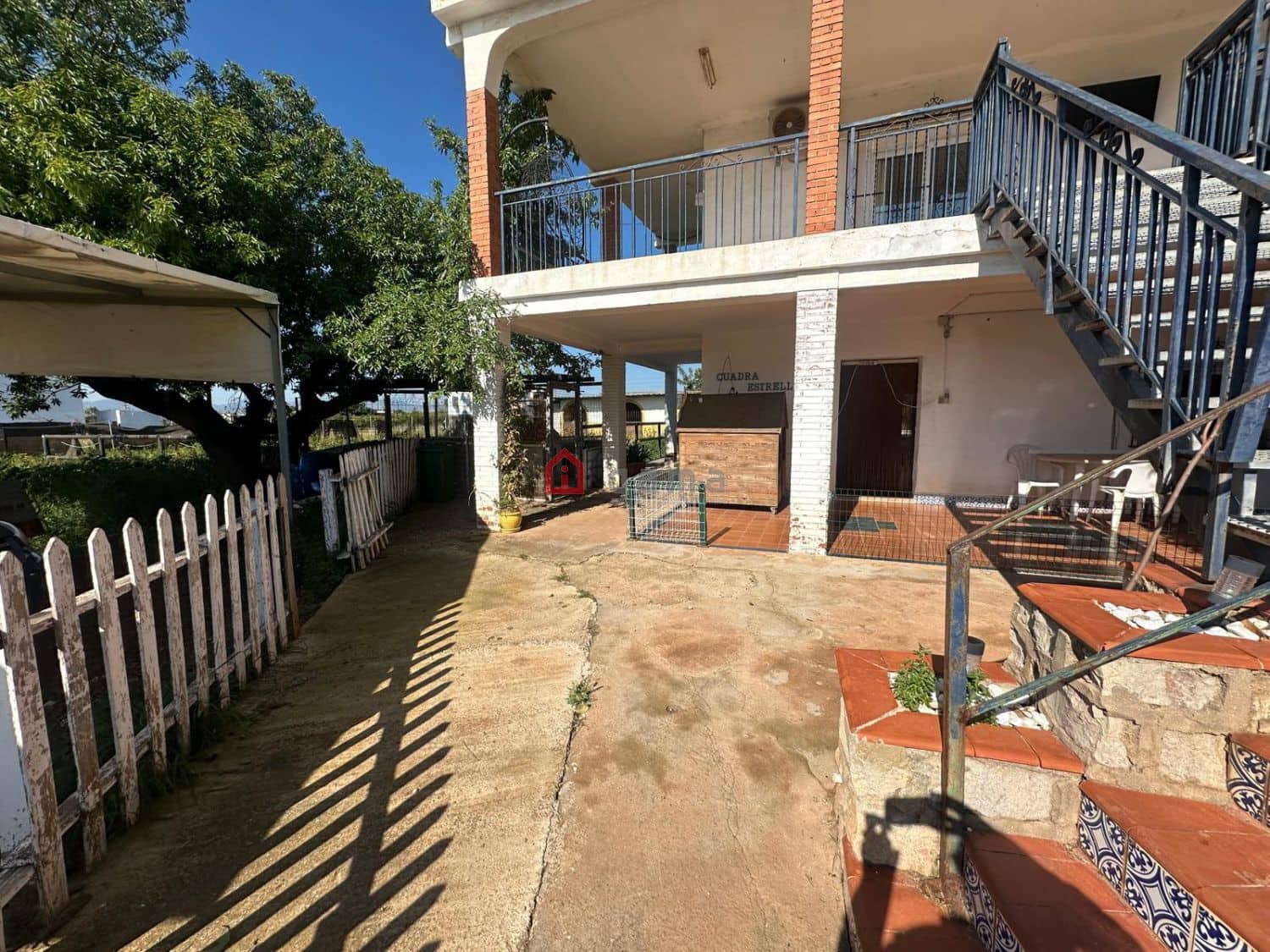 5 soveværelse Semi-Rækkehus til salg i Castello de la Plana med garage - € 299.900 (Ref: 9075343)