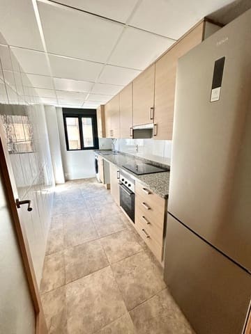 Piso de 2 habitaciones en Castelló de la Plana en alquiler con garaje - 800 € (Ref: 9075344)