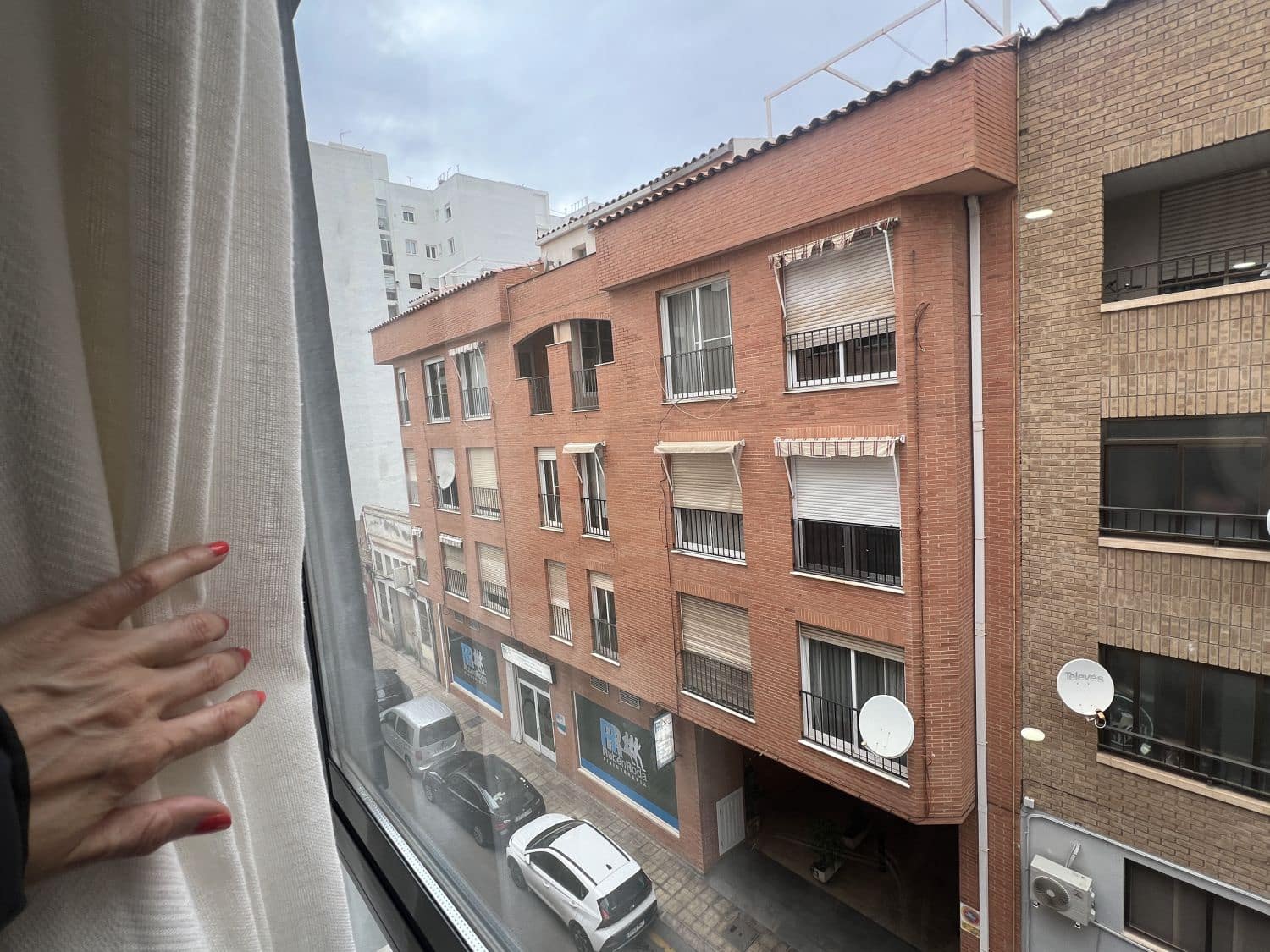 2 bedroom Apartment for sale in Castello de la Plana - € 220,000 (Ref: 9091949)