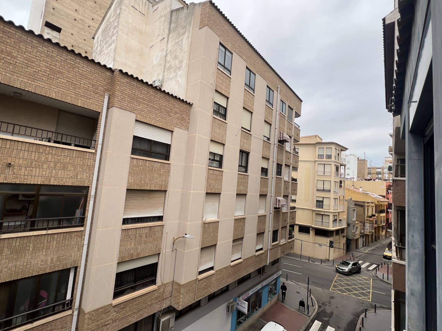 2 bedroom Apartment for sale in Castello de la Plana - € 220,000 (Ref: 9091949)